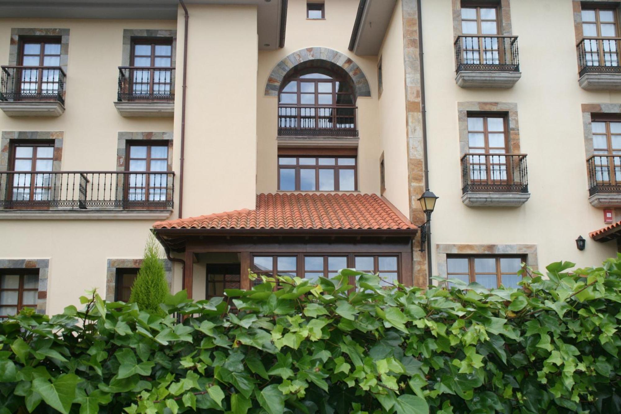 Hotel Valle Las Luinas Soto de Luiña Eksteriør bilde